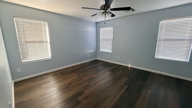 Foto del edificio - 36532 W Barcelona Ln