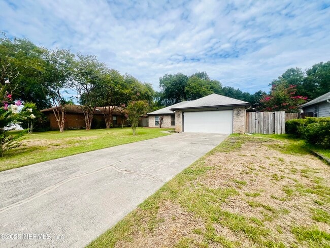 Building Photo - 8456 Bandera Cir W