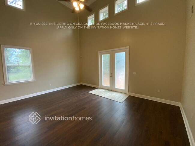 Foto del edificio - 3016 Savannah Oaks Cir