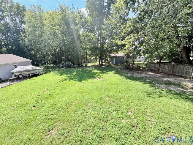 Foto del edificio - 5835 Huntingcreek Dr