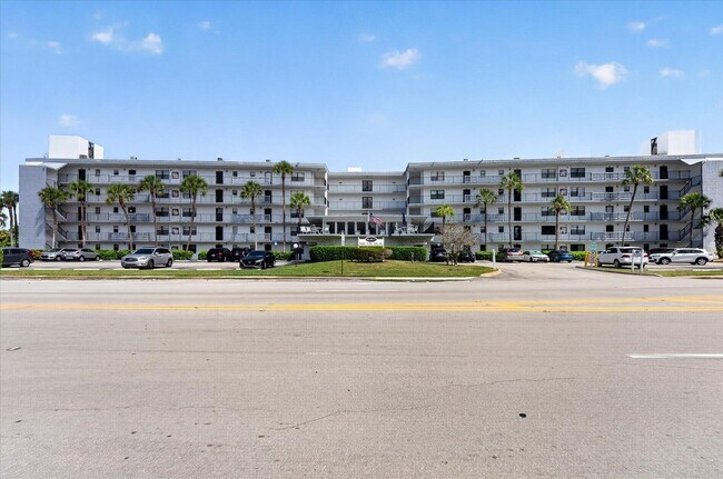 Foto del edificio - 9235 SW 8th St
