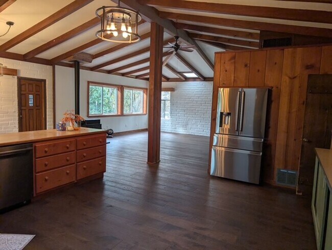 Foto del edificio - 3BD/2BA Home in Meadow Vista