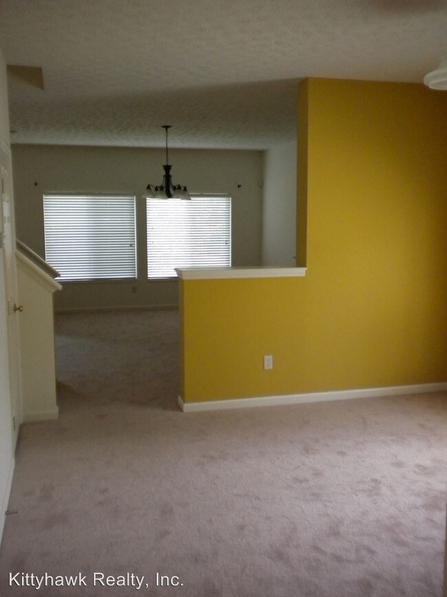 Building Photo - 2758 Big Woods Trl