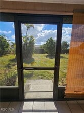 Building Photo - 1206 SE 36th Terrace