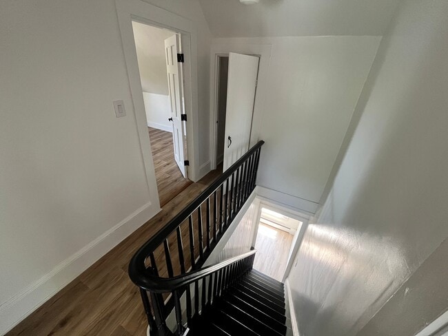 Building Photo - 93 Seavey St