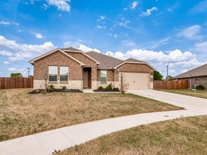 Building Photo - 1202 Quartzite St