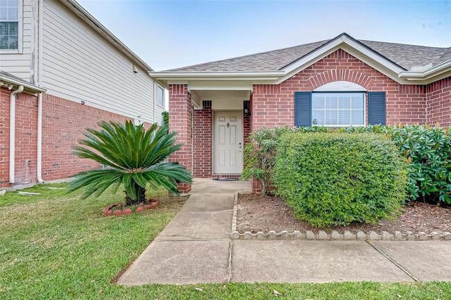 Foto del edificio - 7211 Sherman Ridge Ln