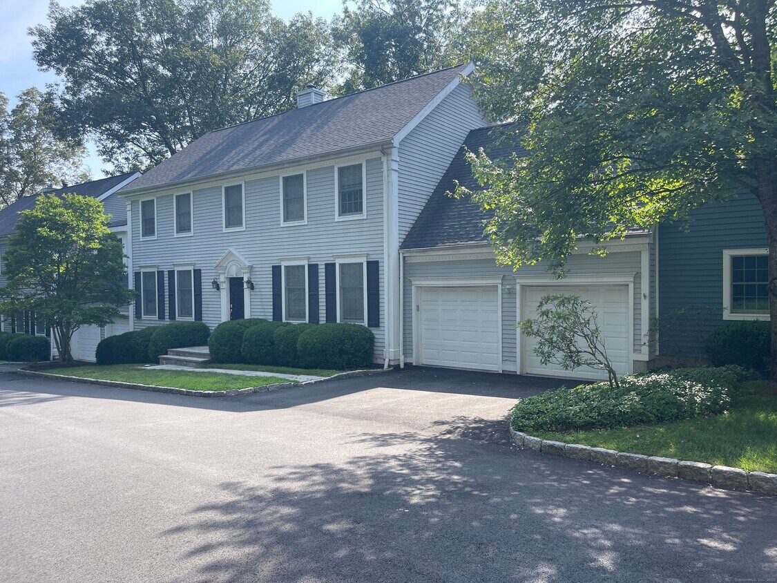 Foto principal - 11 Crowne Pond Ln