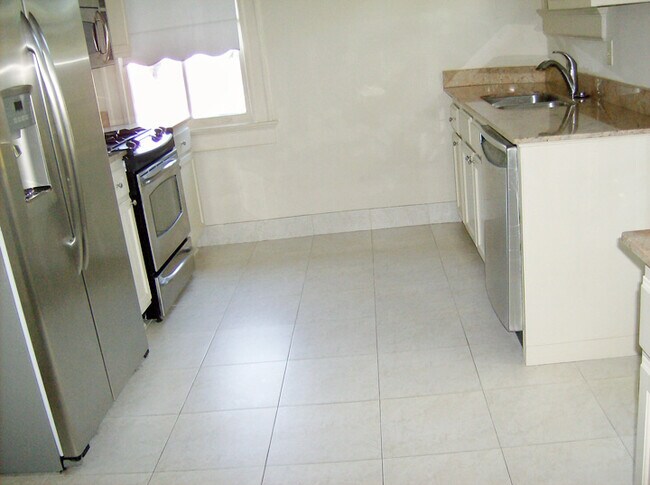 Foto del edificio - 5820 Hurst St