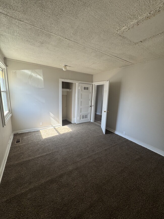 Foto del edificio - 1909 SE Pennsylvania Ave