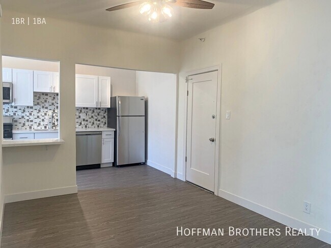 Building Photo - 1623 Mariposa Ave