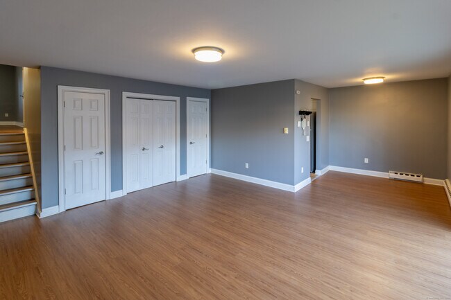 Building Photo - 38 Padanaram Ave