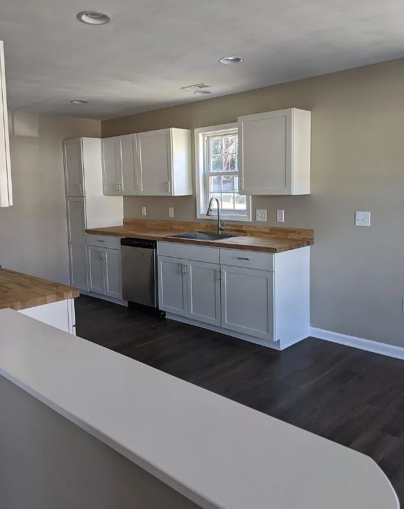 Foto del edificio - 1620 Alberta Dr