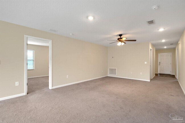 Foto del edificio - 8724 Schooner Ln