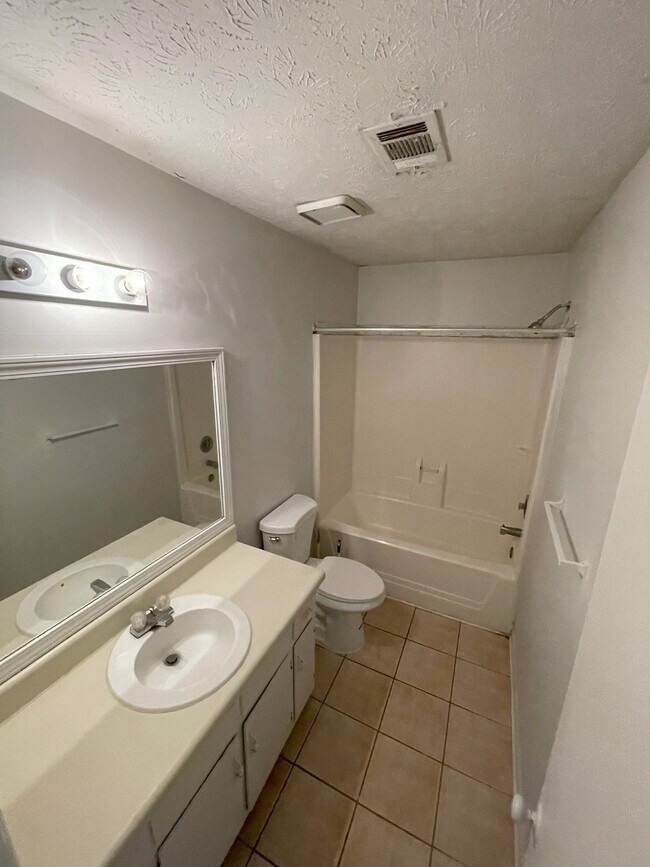 Foto del edificio - 2642 Union Cir