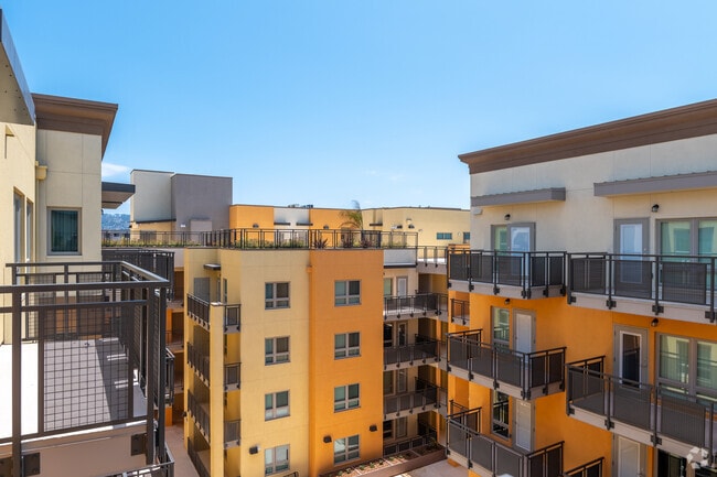 Building Photo - Terraces at Nevin