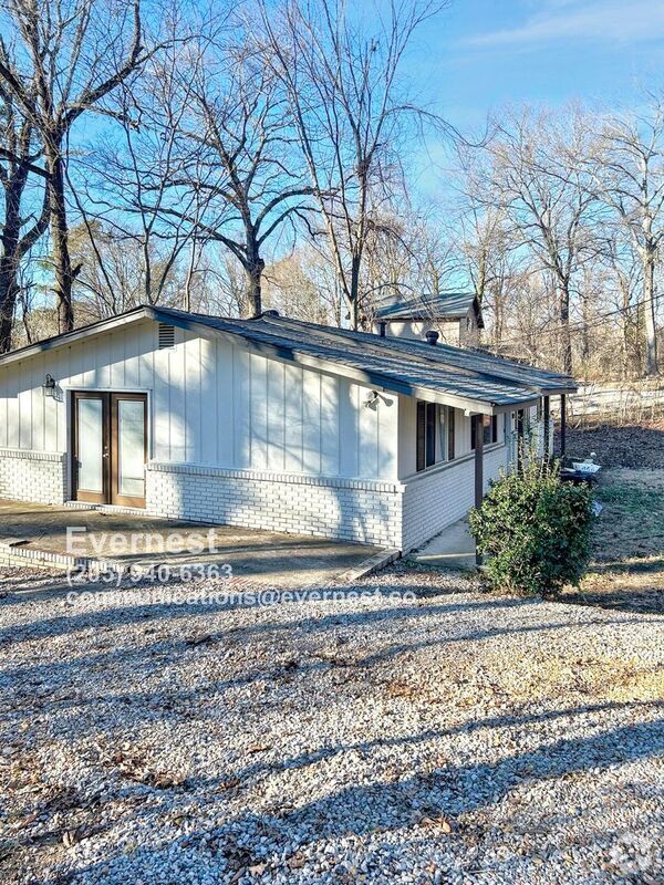 Building Photo - 217 Hilltop Rd