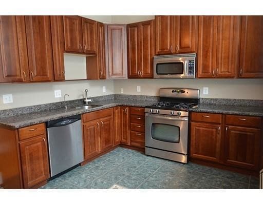 Building Photo - 80 Prospect St