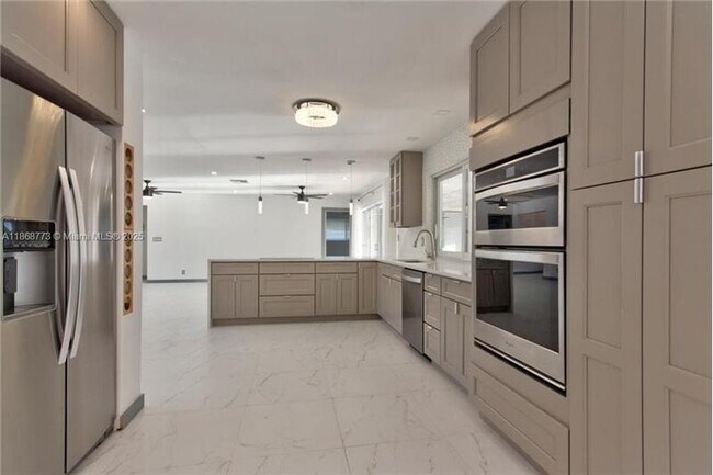 Foto del edificio - 6311 NE 20th Way