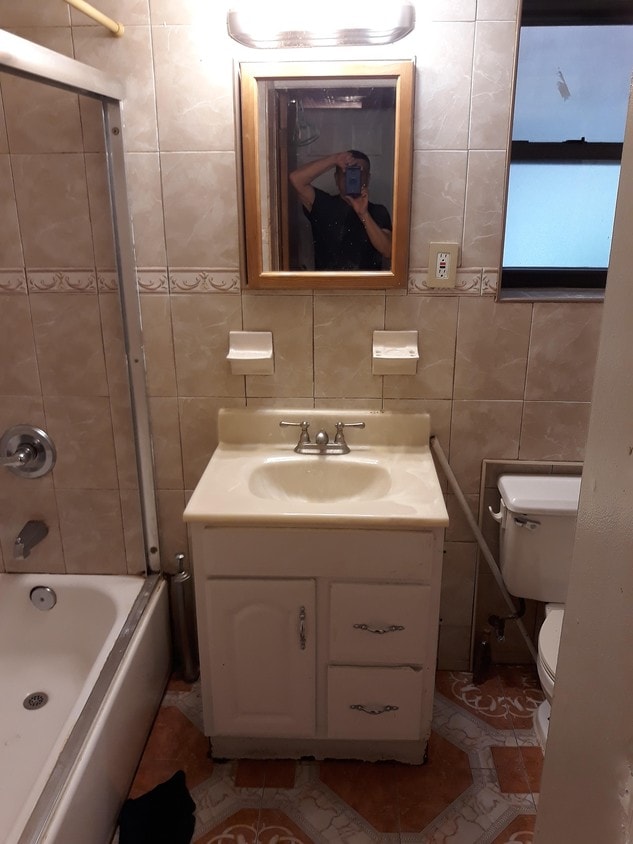 Building Photo - NEWTOWN ROAD