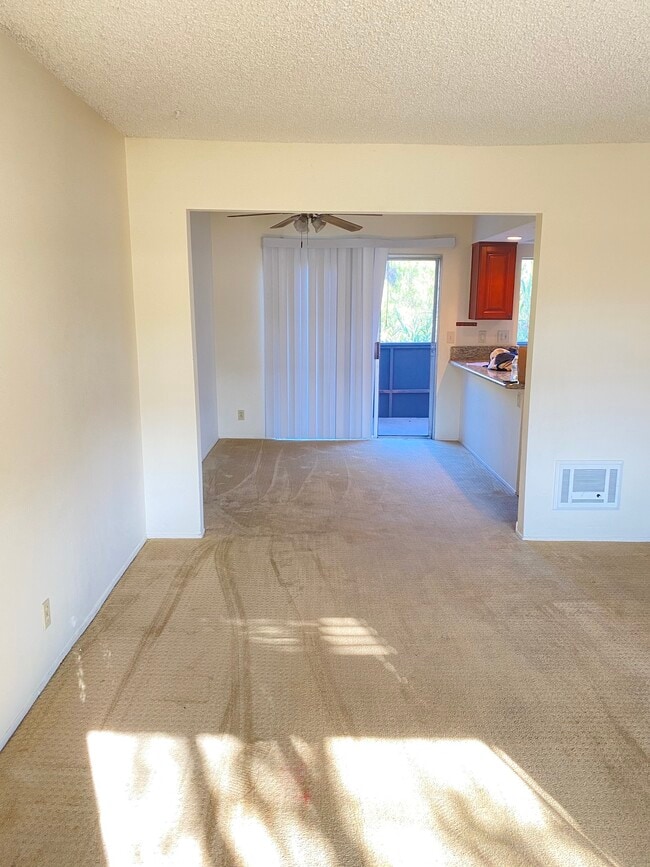 Foto del edificio - 8085 Caminito de Pizza