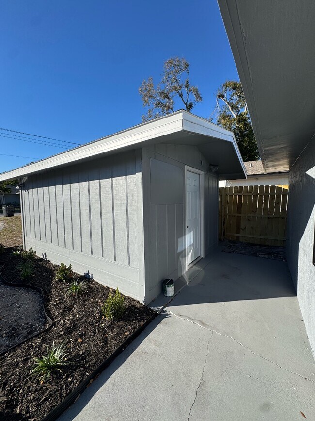 Foto del edificio - 3402 9th Ave W