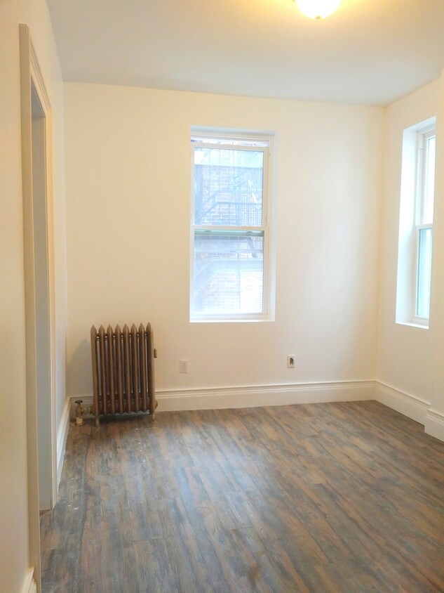 Primary Photo - 136 W 28th St