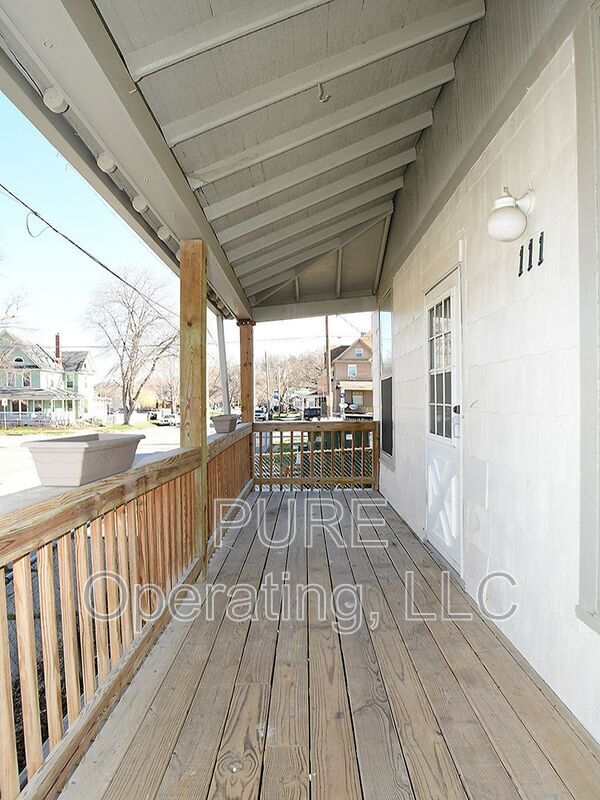 Building Photo - 111 N 7th St