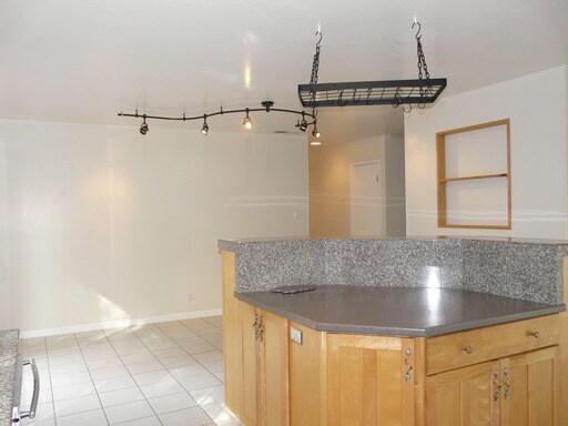 Building Photo - 2482 Claret Ct
