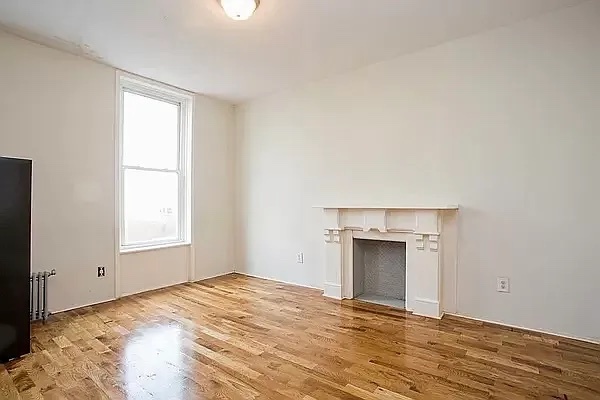 Foto del edificio - 395 Jefferson Ave