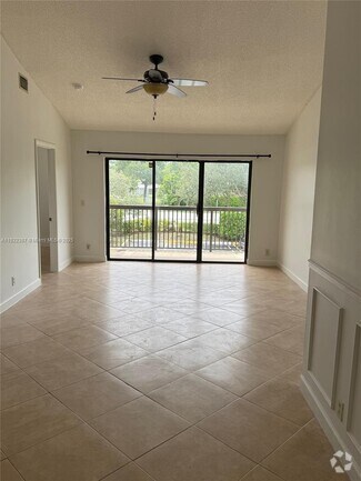 Building Photo - 5861 Riverside Dr