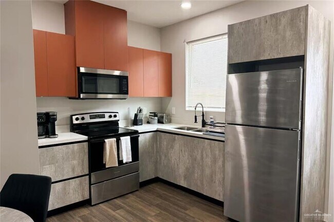 Foto del edificio - 10 N 36th St