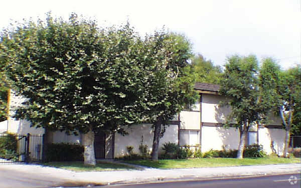 Primary Photo - 13251 Mulberry Dr