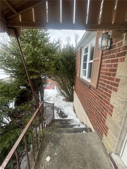 Photo - 149 Parkwood Rd House