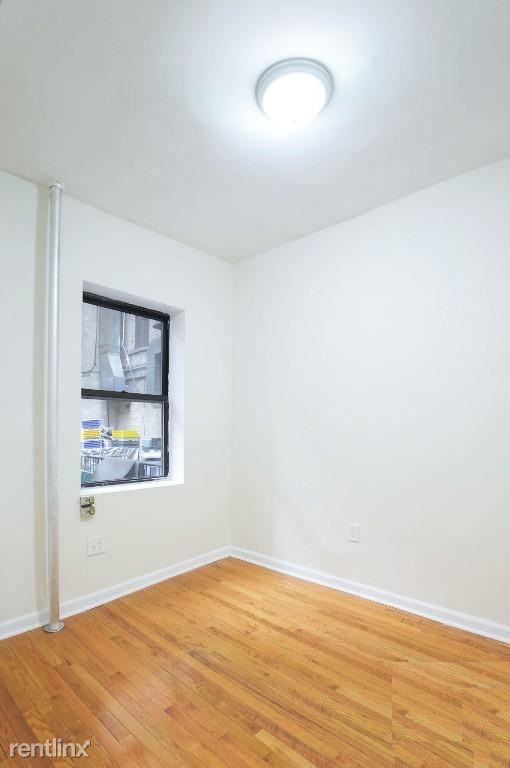 Building Photo - 3 br, 1 bath Apartment - 90 Saint Marks Pl