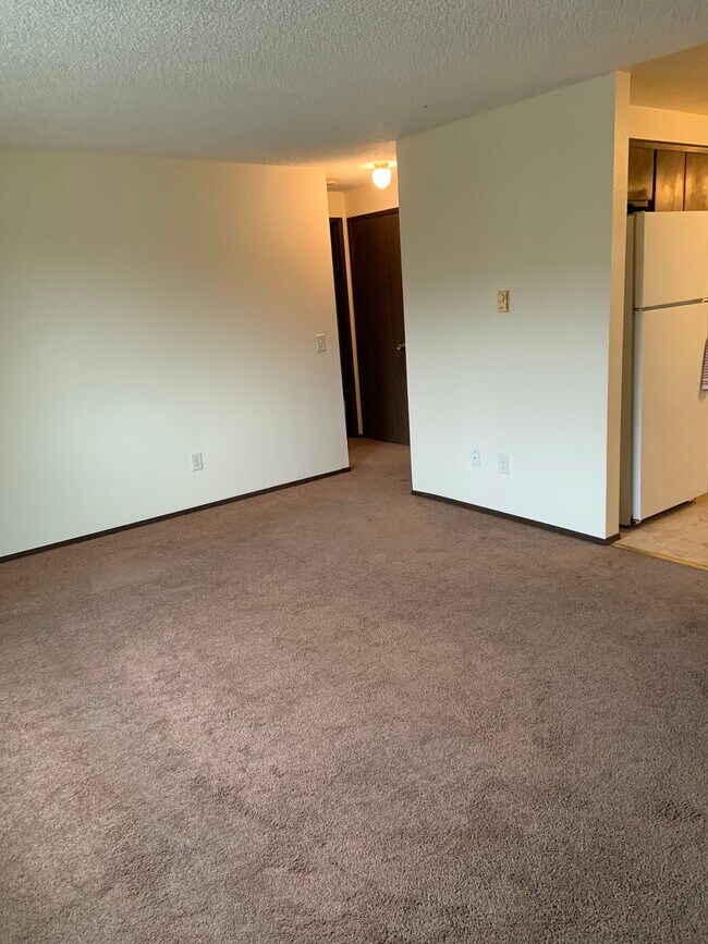 Living Room - 2716 Everett Ave