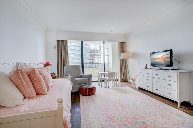 Foto del edificio - 3400 SW 27th Ave