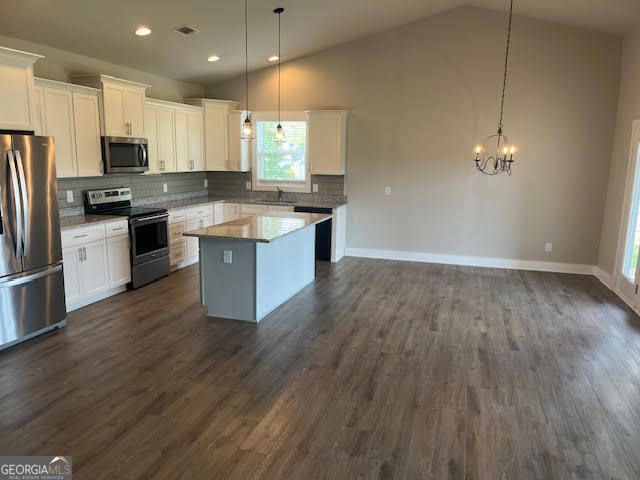 Building Photo - 502 North Point Cir