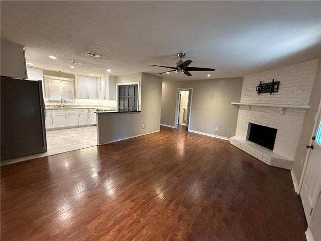 Foto del edificio - 9353 Panhandle Ct