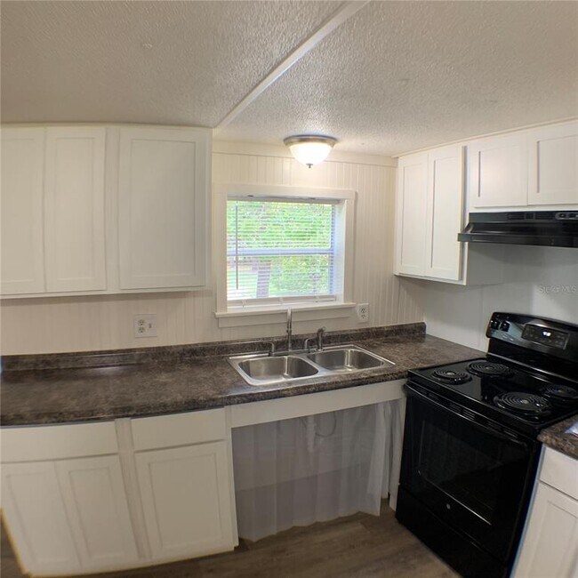 Building Photo - 4915 E Hunts Ct