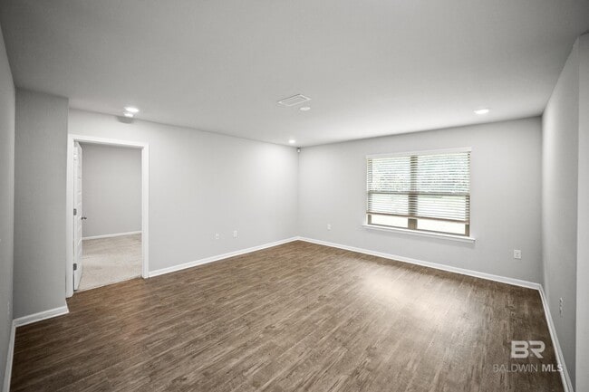 Building Photo - 1481 Majesty Loop