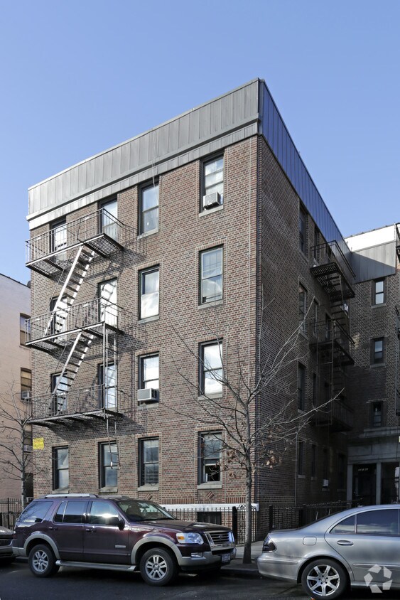 Building Photo - 3242 41st St