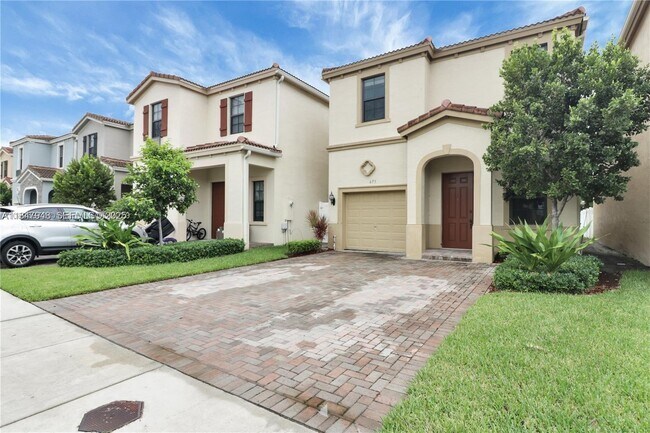 Foto del edificio - 673 NE 191st St