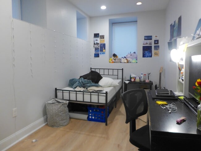 Foto del edificio - 726 Parker St