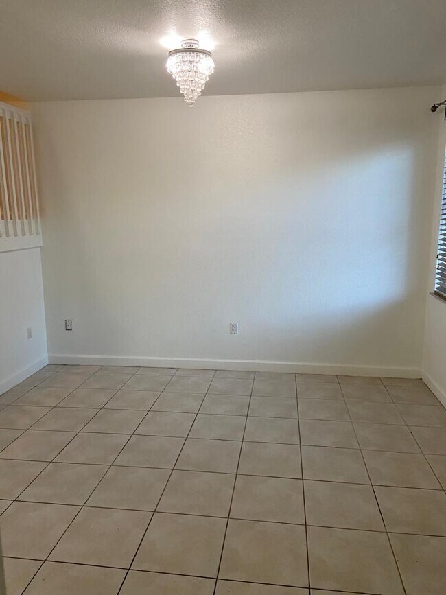 Foto del edificio - 6916 NW 174th Ter