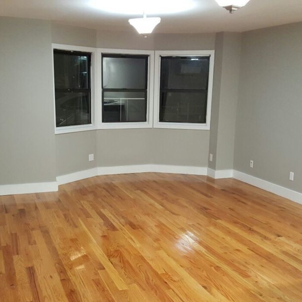 Building Photo - 288 Eldert St