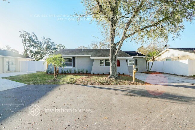Foto del edificio - 10104 Enchanted Oaks Ct