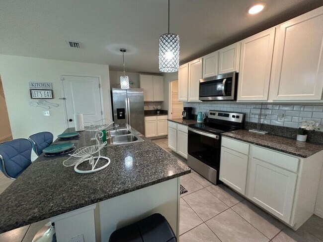 Foto del edificio - 12137 White Cypress Pl