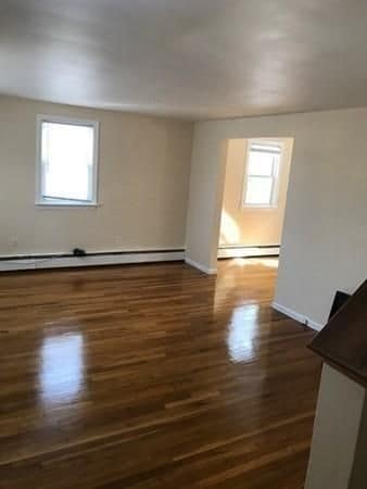 Building Photo - 2 George Rd