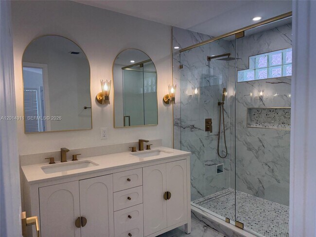 Foto del edificio - 8113 SW 157th Ct